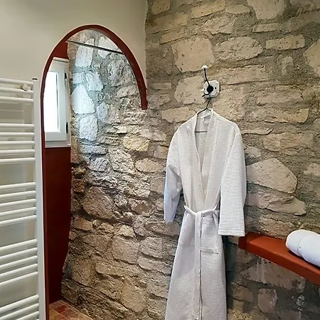 Les Nefliers D'hotes 4* Céreste